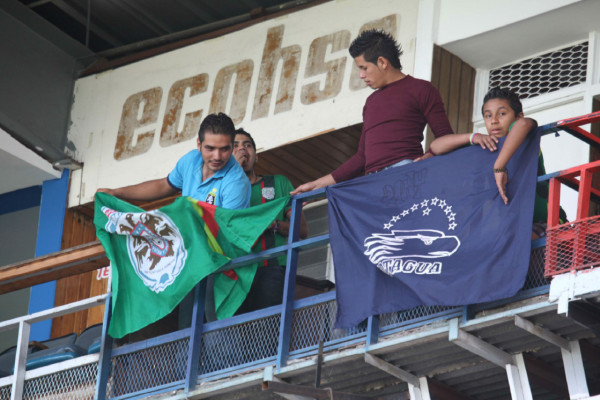 El ambiente previo al clasico Motagua vrs Marathon.