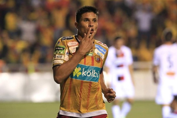 ¡Ficharon con sus archirrivales! Estos jugadores sorprendieron cuando cambiaron de equipo