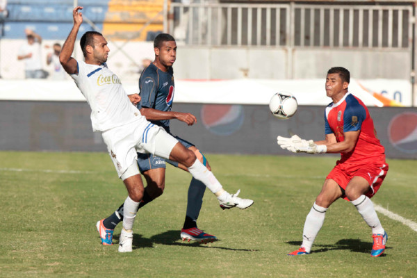Motagua y Olimpia se repartieron el honor