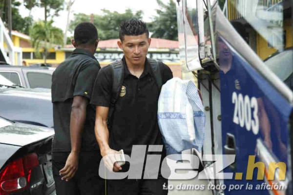 EN FOTOS: Real España viajó bien 'encobijado' a Tegucigalpa