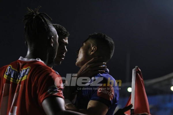 No viste en TV: Chicas lindas, agarrones y el festejo del Platense