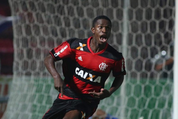 ¡Bombazos! Messi pide tres fichajes y cuatro bajas; Madrid prepara un ofertón