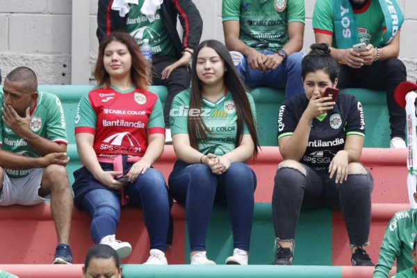 Hermosas chicas y ambientazo en el Yankel Rosenthal para el clásico Marathón-Olimpia