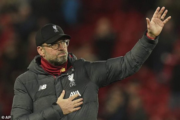 Cholo Simeone enloquece en Anfield; Jürgen Klopp muy triste pide perdón