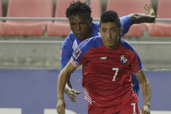 RUMORES/FICHAJES: Nicaragüense firma con Málaga y Panamá sigue exportando