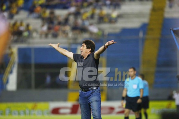 NO SE VIO EN TV: El perro, el colado y el berrinche de Vargas en el Morazán