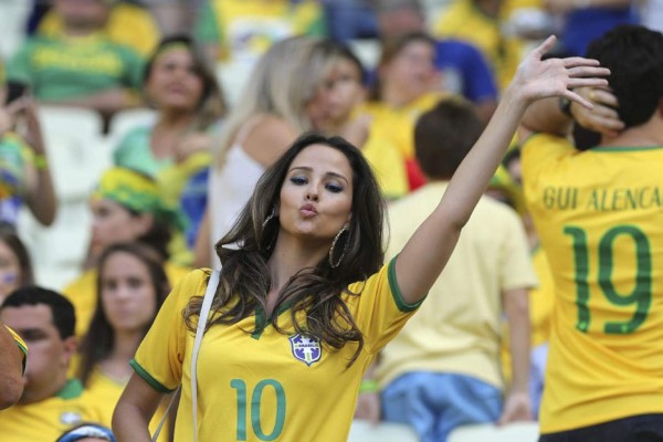 Las aficionadas más hermosas de las selecciones de la Copa América Centenario