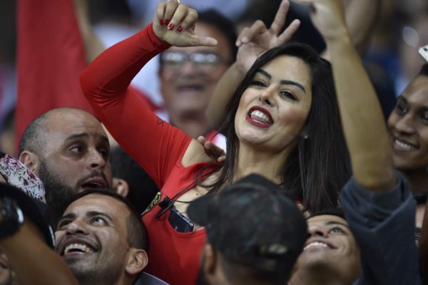 ¡HERMOSA! Larissa Riquelme se roba el show en el Argentina-Paraguay de la Copa América&nbsp;&nbsp;