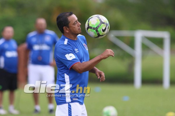 FOTOS: Broma de Thomas, toque de Dani y secretos en Olimpia antes de enfrentar a Platense