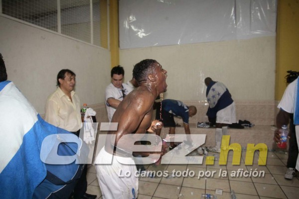 Las 10 fotos más locas de Edgar Álvarez fuera de las canchas