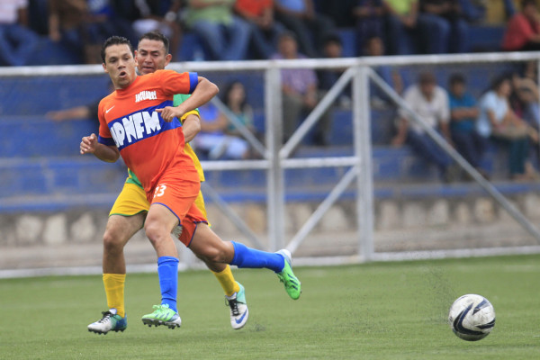 Jesús Navas debutó con la UPNFM