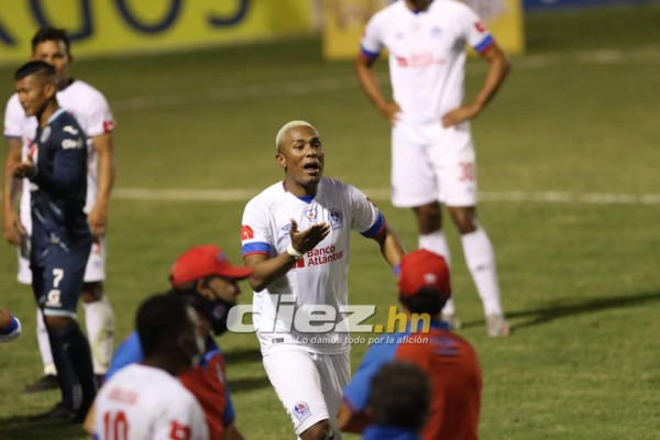 NO VISTE EN TV: Pedro Troglio desquiciado, expulsión de jugadores de Olimpia y los bicentenarios