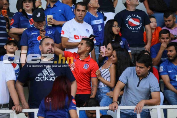 No se vio por TV: Pelea brutal en silla, olimpista en un mar de motaguas y la tristeza de Pereira