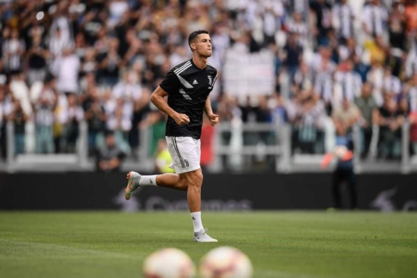 Así recibieron a Cristiano Ronaldo en su primer juego con la Juventus en el Allianz Stadium