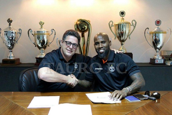 Grandes jugadores que regresaron al fútbol de Centroamérica