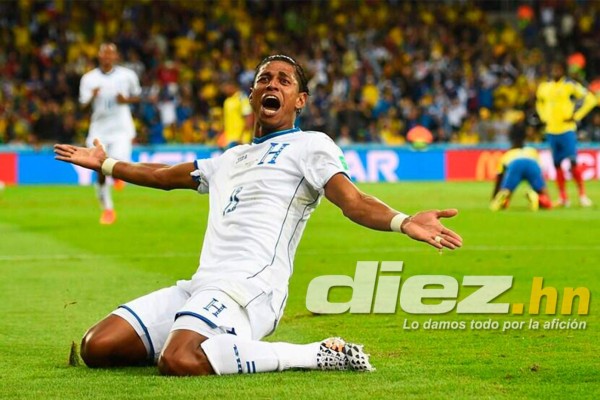 27 celebraciones inolvidables de Carlo Costly en su carrera