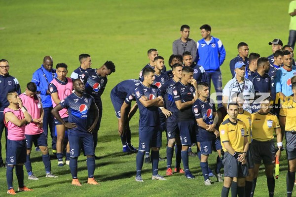 Las dolorosas imágenes de los jugadores de Motagua tras perder la final ante Saprissa