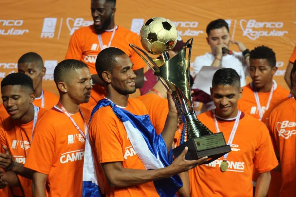 ¡Ambientazo! El estadio Ricardo Saprissa lució sus mejores galas para la final costarricense