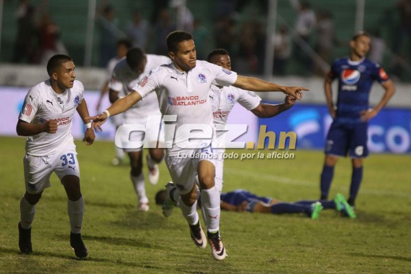 Las sorprendentes imágenes que no viste por la TV del clásico capitalino