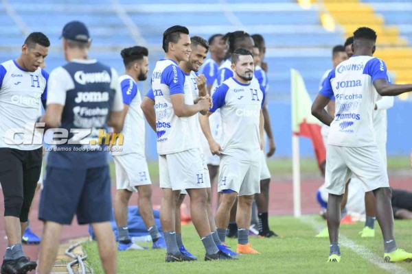 Risas y la broma de Elis a 'Choco' en el entreno de la Selección de Honduras
