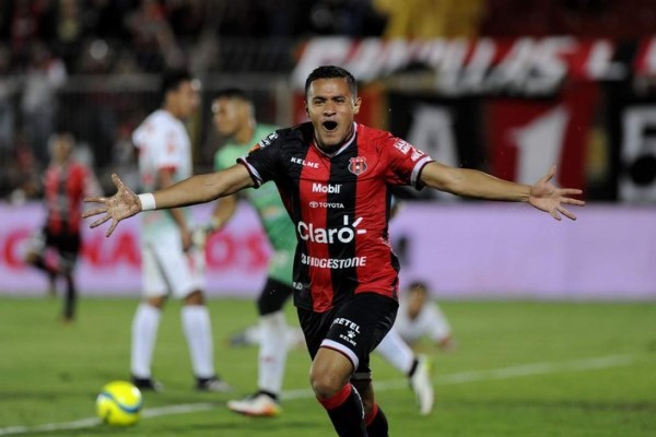 Roger Rojas, arranca el torneo tico con Alajuelense como uno de los delanteros más letales