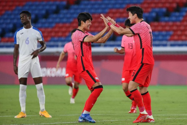 Denil Maldonado de rodillas y Jonathan Núñez incrédulo: la tristeza de la selección de Honduras tras caer humillada de Tokio 2021&nbsp;&nbsp;