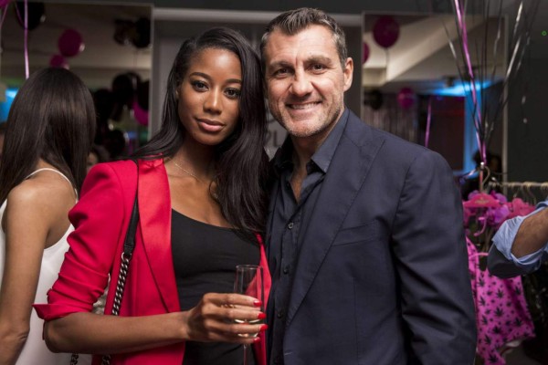 Exfutbolistas que se han casado o han tenido una relación con edad avanzada