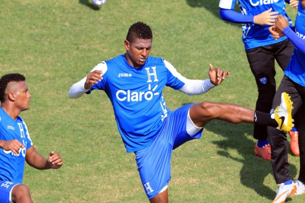 La felicidad de Costly al volver a poner la camisa de Honduras