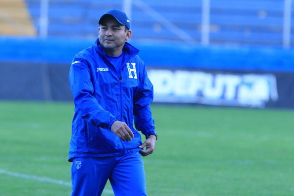 ¡Médico, taxista e ingeniero! La otra profesión de los entrenadores en Honduras