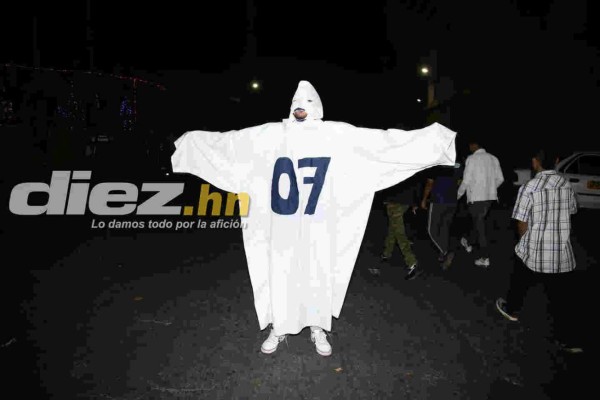 Final Motagua-Saprissa: Fantasmas, payasos y mascotas; la elegancia de Diego Vázquez en el Nacional