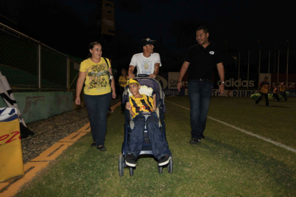 El día más feliz de Bryan Rosales.