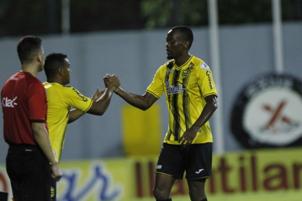 Fichajes Honduras: Óscar Salas y su probable futuro, DT hondureño al extranjero ¿Y Rubilio?