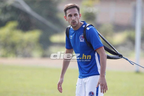 ¿Buen ambiente y nuevo fichaje?: Así se vio el regreso de Brayan Beckeles al entrenamiento de Olimpia