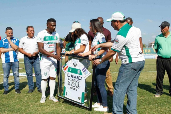 ¡Adiós capitán! Edgar Álvarez se despide del fútbol profesional con tremenda ovación