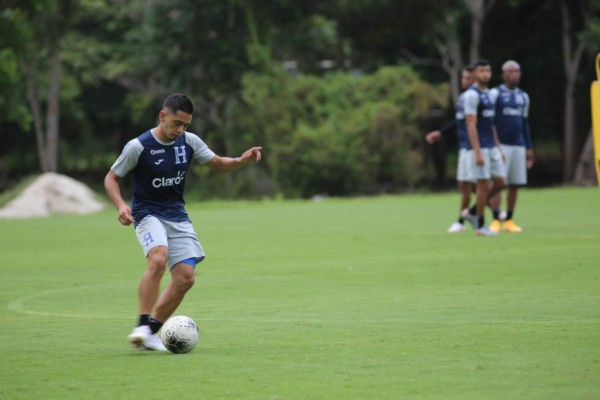 Así fue el tercer día de entreno de la 'H': la 'mesa de billar' que le cautiva a Coito y los que faltan en integrarse