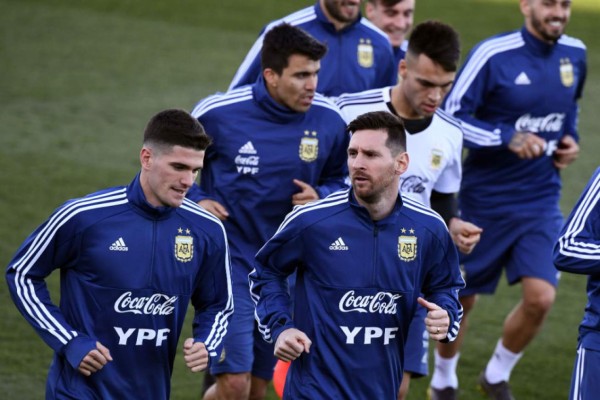 FOTOS: Así fue el primer entrenamiento de Messi en su regreso a la selección de Argentina