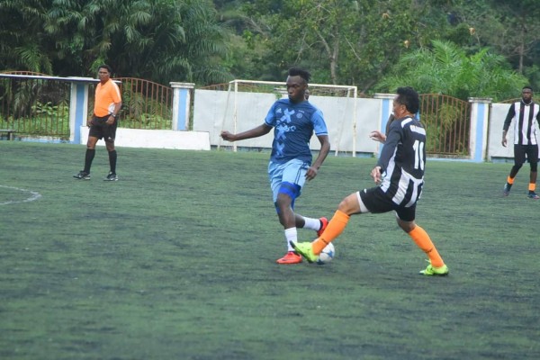 ¡Lindo ambiente! Ex jugadores y legionarios hondureños juegan partido benéfico en La Ceiba