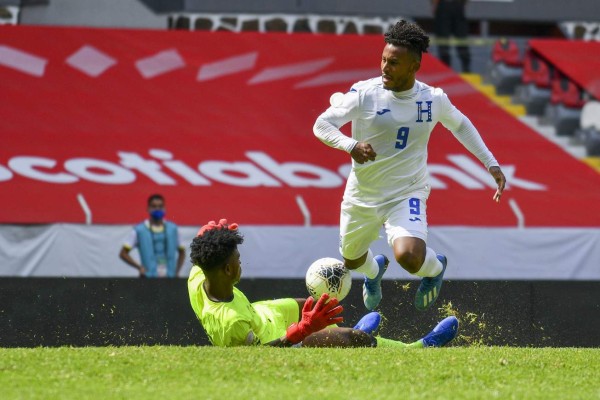 Las imágenes del Honduras-Haití: Un defensor como portero, el festejo de Vuelto y el fallo de Obregón