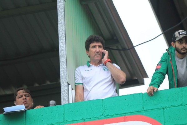 Fichajes: Pedro Troglio anuncia su futuro en Olimpia y hay tres bajas en Real España