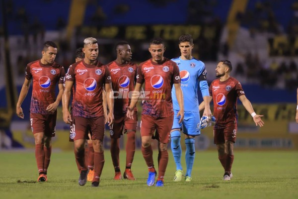 La rubia que se robó las miradas en Danlí, el júbilo en La Ceiba y el cálido abrazo de los porteros