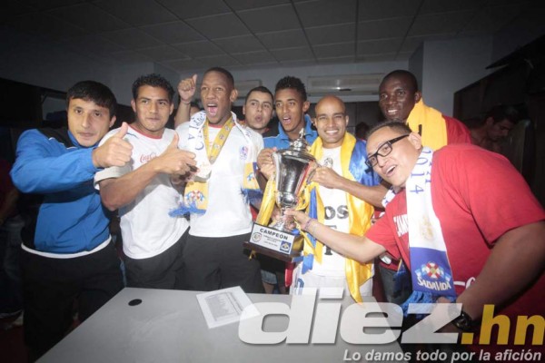 ¡Olimpia se corona campeón de Honduras!