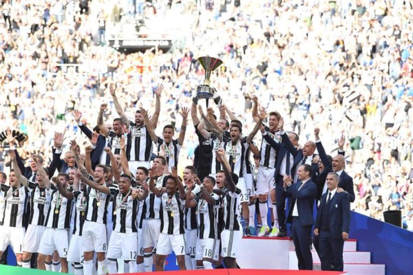 Así fue el espectacular festejo de la Juventus por su título en Italia