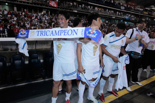 OLIMPIA TRICAMPEON APERTURA 2012