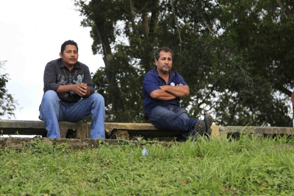 ¡Qué curioso! Venta de boletos, gradas de madera, camerinos de cemento... así es el ascenso en Honduras