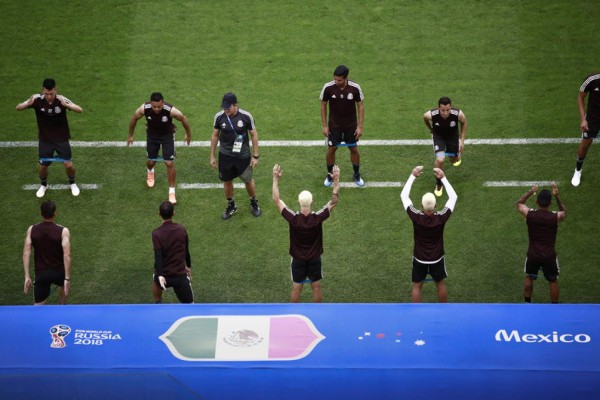 Las curiosidades que se vieron en el entreno de Brasil y México previo a la batalla