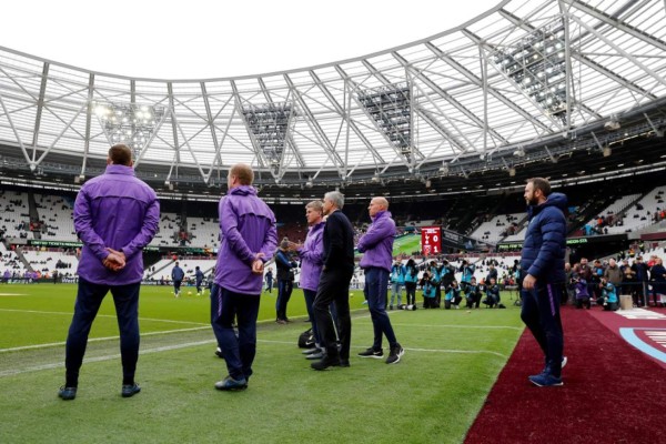 Debut de Mourinho con el Tottenham fue de mucha euforia en casa del West Ham