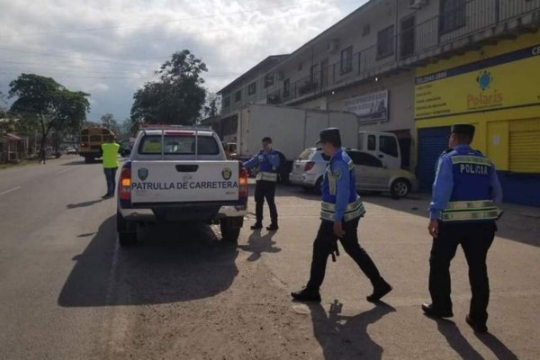 Desalojos y detenidos en fuertes operativos por las ciudades de Honduras durante toque de queda por coronavirus