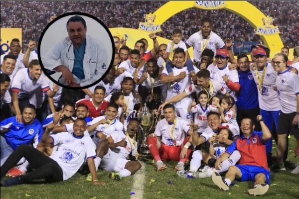 La respuesta del doctor Carlos Umaña a un aficionado tras felicitar a Olimpia por sus 108 años