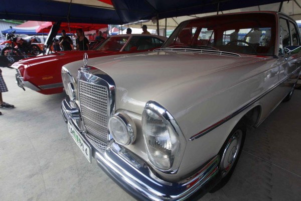 Exhibición de autos clásicos