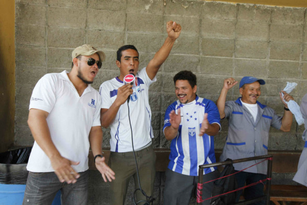 Ambiente antes del juego Honduras vrs Panamá